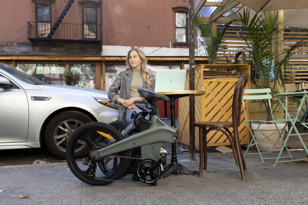 Compra una Bicicleta Eléctrica para un Desplazamiento Minimalista: Olvida las Llaves del Coche, Ahorra Tiempo y Espacio 31 Compra una Bicicleta Eléctrica para un Desplazamiento Minimalista: Olvida las Llaves del Coche, Ahorra Tiempo y Espacio 31