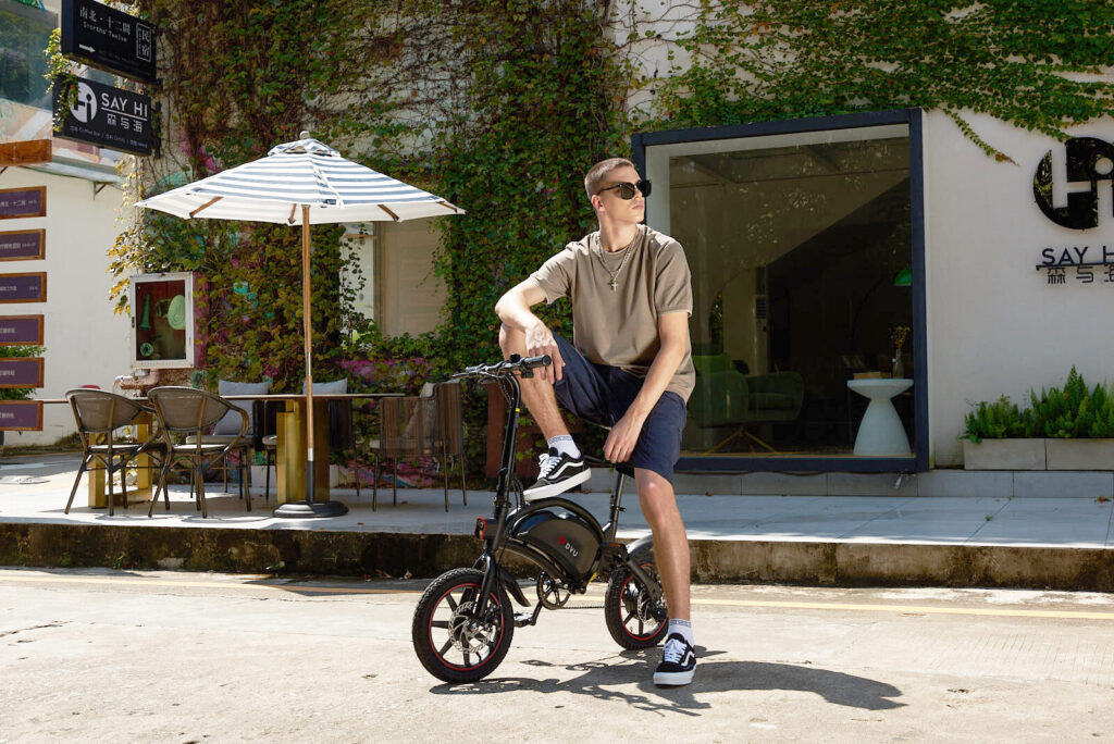 Pliega, coloca en el maletero y ¡sal a la carretera! — libertad con el DYU D3F 7 Pliega, coloca en el maletero y ¡sal a la carretera! — libertad con el DYU D3F 7