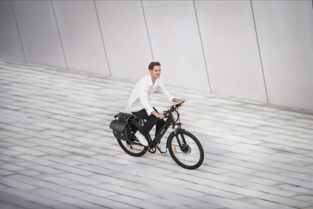 Reseña de la DYU C5: la verdad honesta tras 30 días de conducción urbana (2026) 37 Reseña de la DYU C5: la verdad honesta tras 30 días de conducción urbana (2026) 36