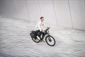 Reseña de la DYU C5: la verdad honesta tras 30 días de conducción urbana (2026) 1